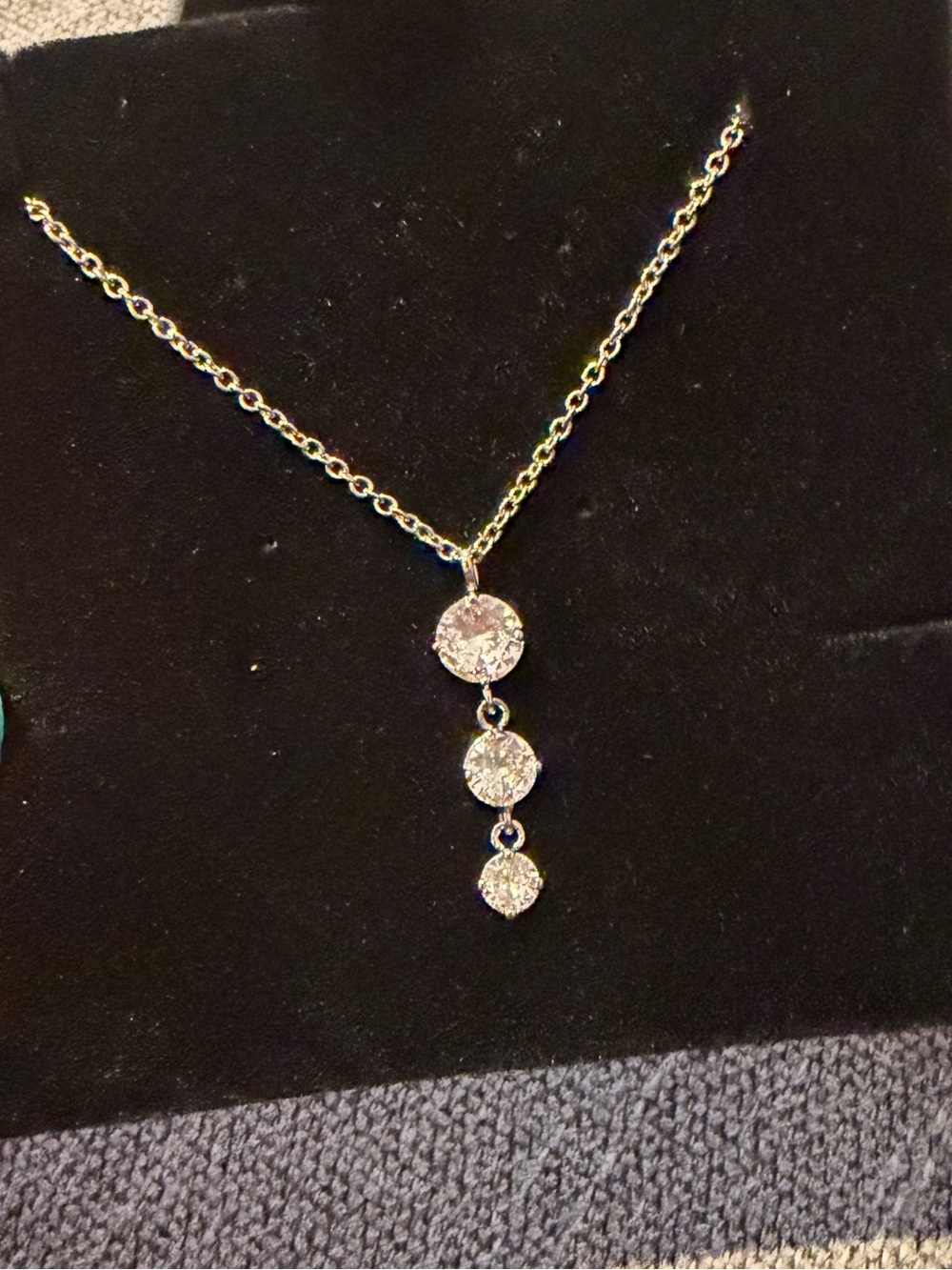 NWT Nine West Daphne Silver Tone CZ Drop Necklace New in Box